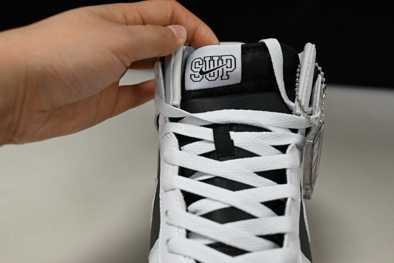 Supreme x Nike SB Dunk High “By Any Means” DN3741-002