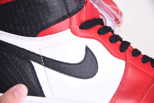 Air Jordan 1 High OG WMNS “Satin Snake” CD0461-601