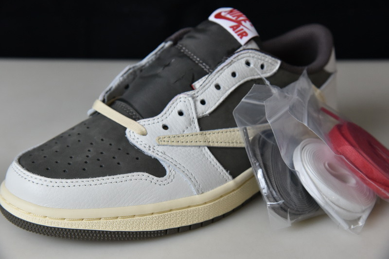 Travis Scott X Air Jordan 1 Low OG DM7866-162
