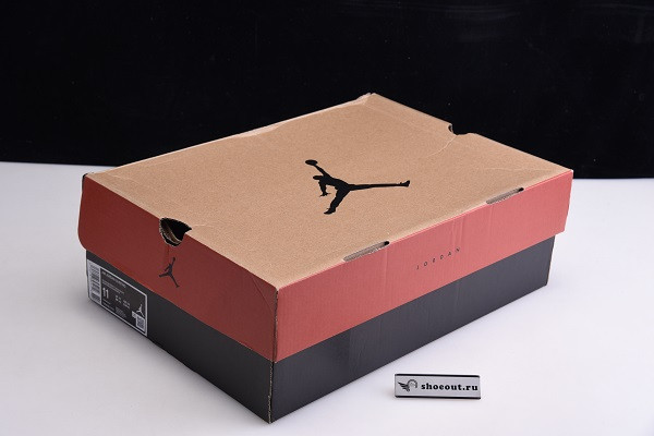 Air Jordan 12 Retro Black University Gold 130690-070