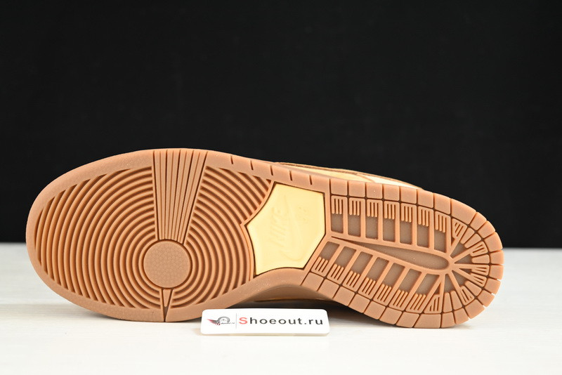 Nike SB Dunk Low “Reverse Reese Forbes Wheat” 883232-700