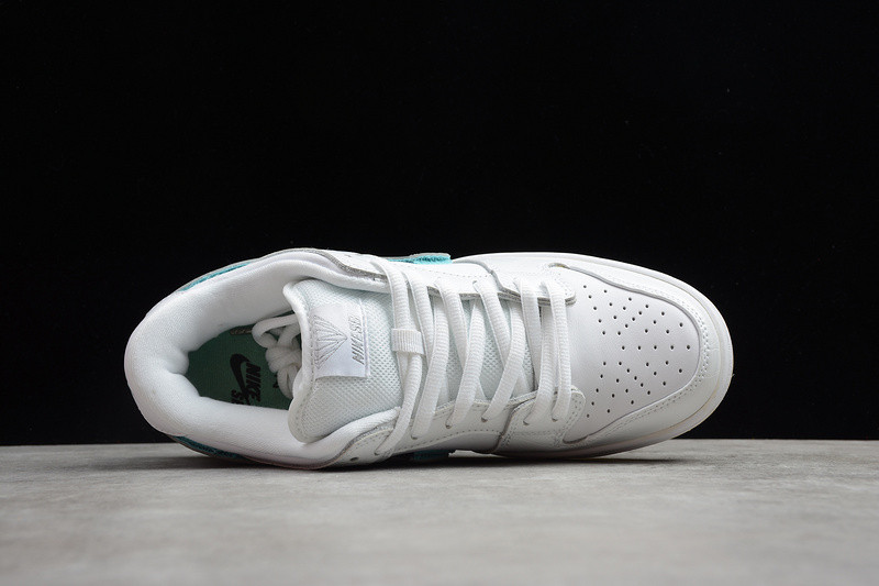 Diamond x Nike SB Dunk Low BV1310-100