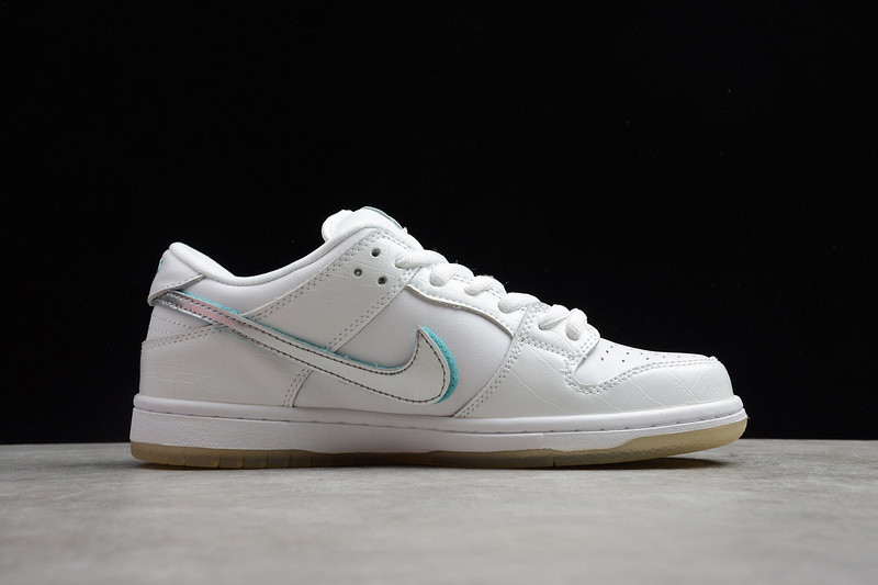 Diamond x Nike SB Dunk Low BV1310-100