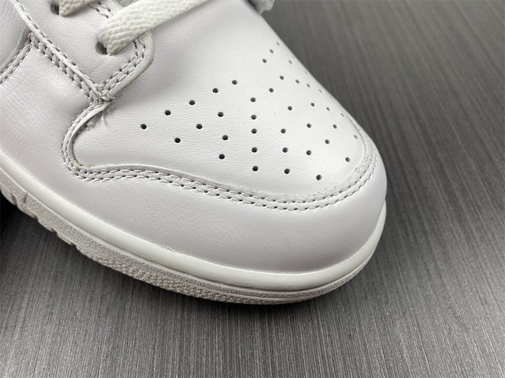 Nike Dunk Low “Triple White” DD1503-109