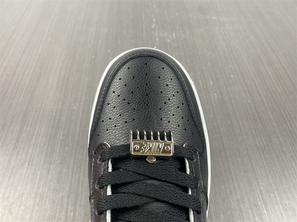 Nike Dunk Low “Barber Shop” DH7614-001