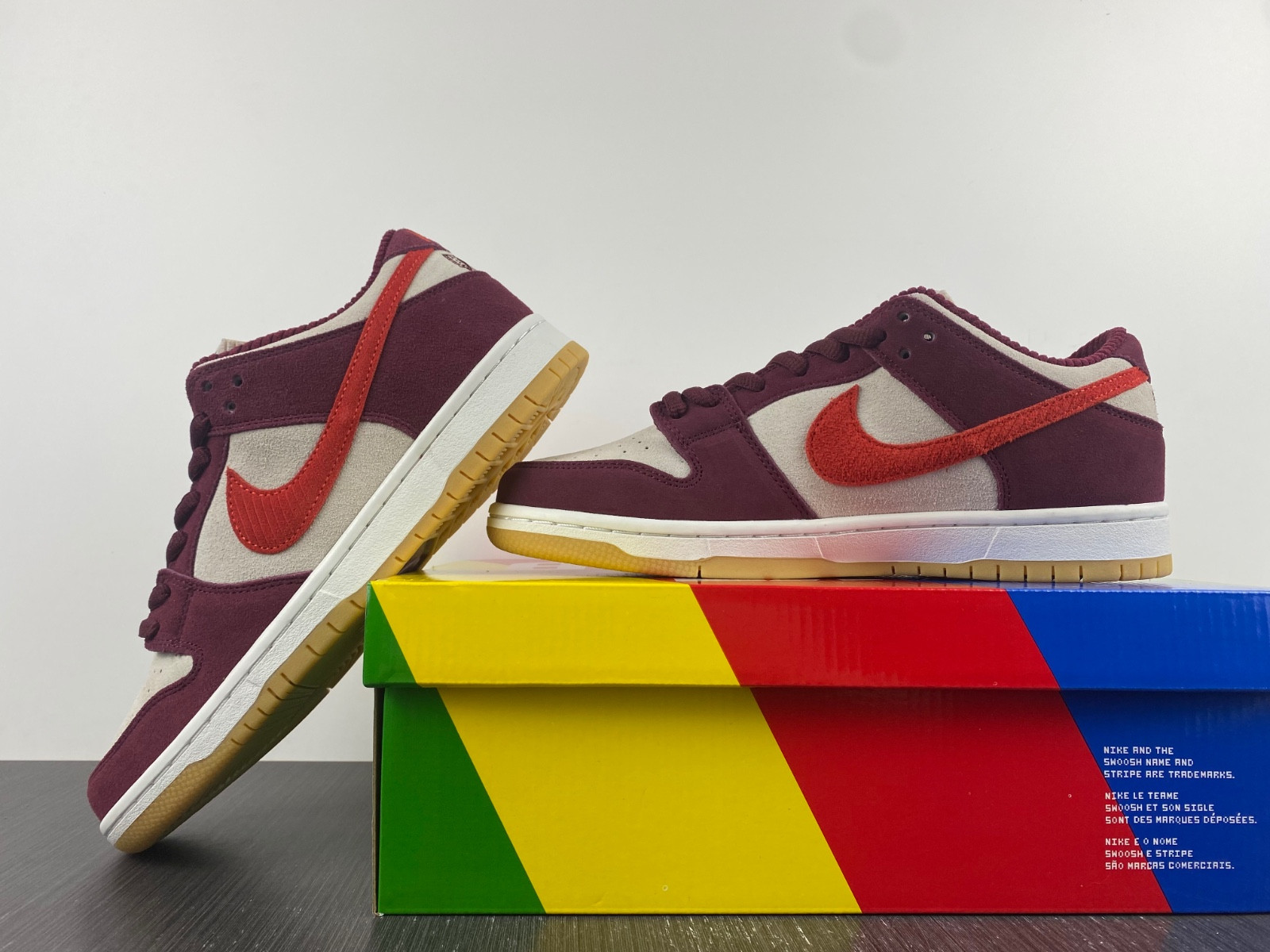 Skate Like a Girl x Nike SB Dunk Low DX4589-600