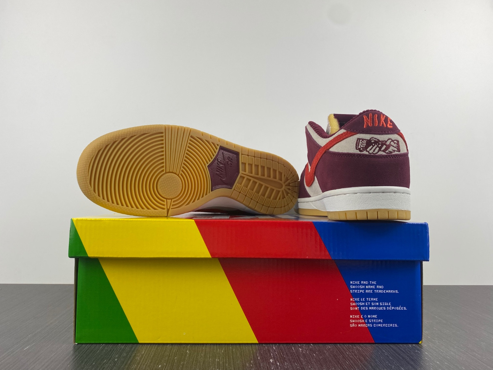 Skate Like a Girl x Nike SB Dunk Low DX4589-600