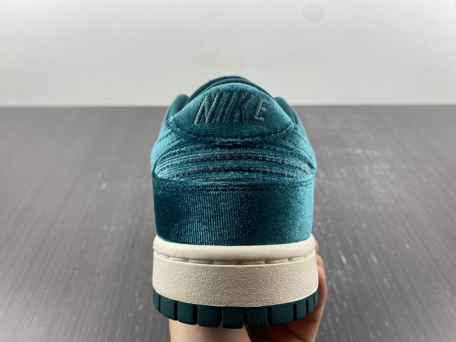 Nike Dunk Low Velvet Teal (W) DZ5224-300
