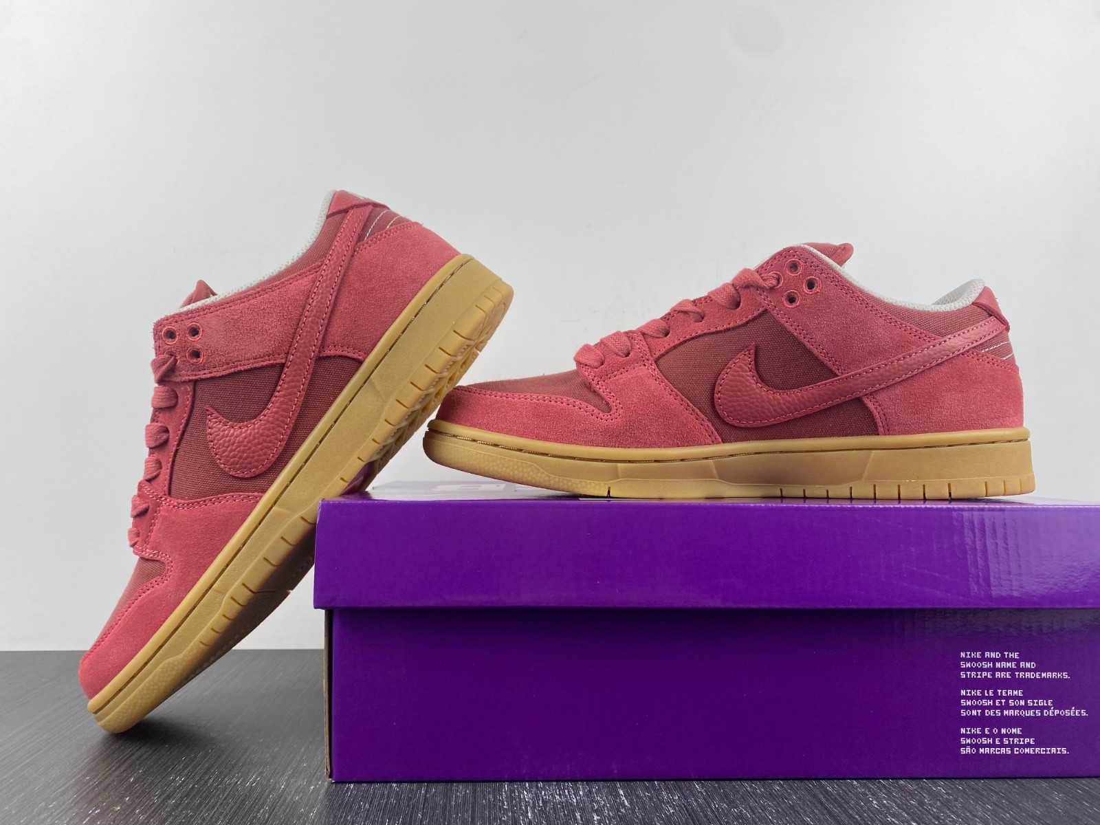 Nike SB Dunk Low “Adobe” DV5429-600