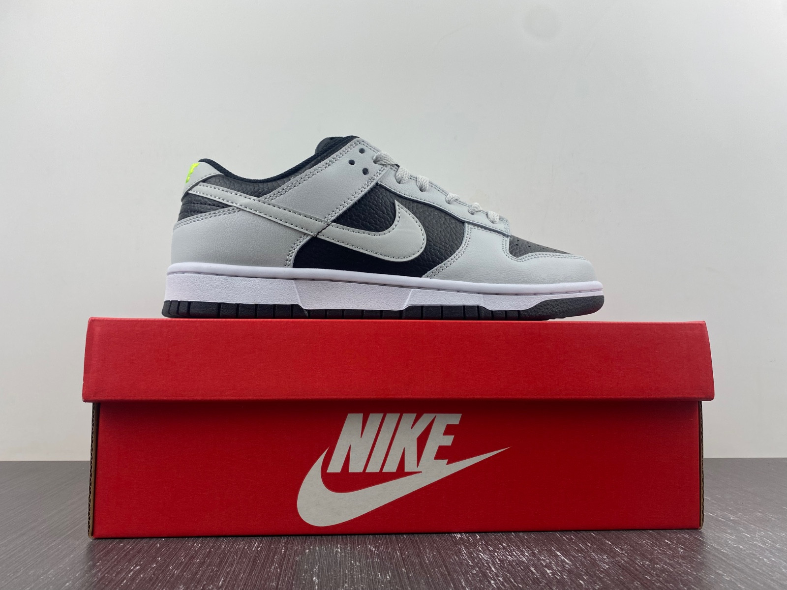 Nike Dunk Low “Reverse Panda Neon” FD9756-001