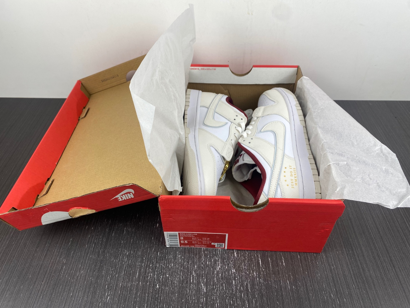 Nike Dunk Low WMNS “Just Do It” DV1160-100