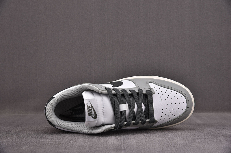 Dunk Low“Light Smoke Grey DD1503-117