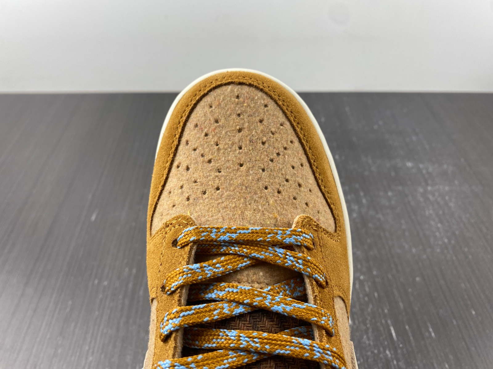 Nike Dunk Low “Teddy Bear” DZ5350-288