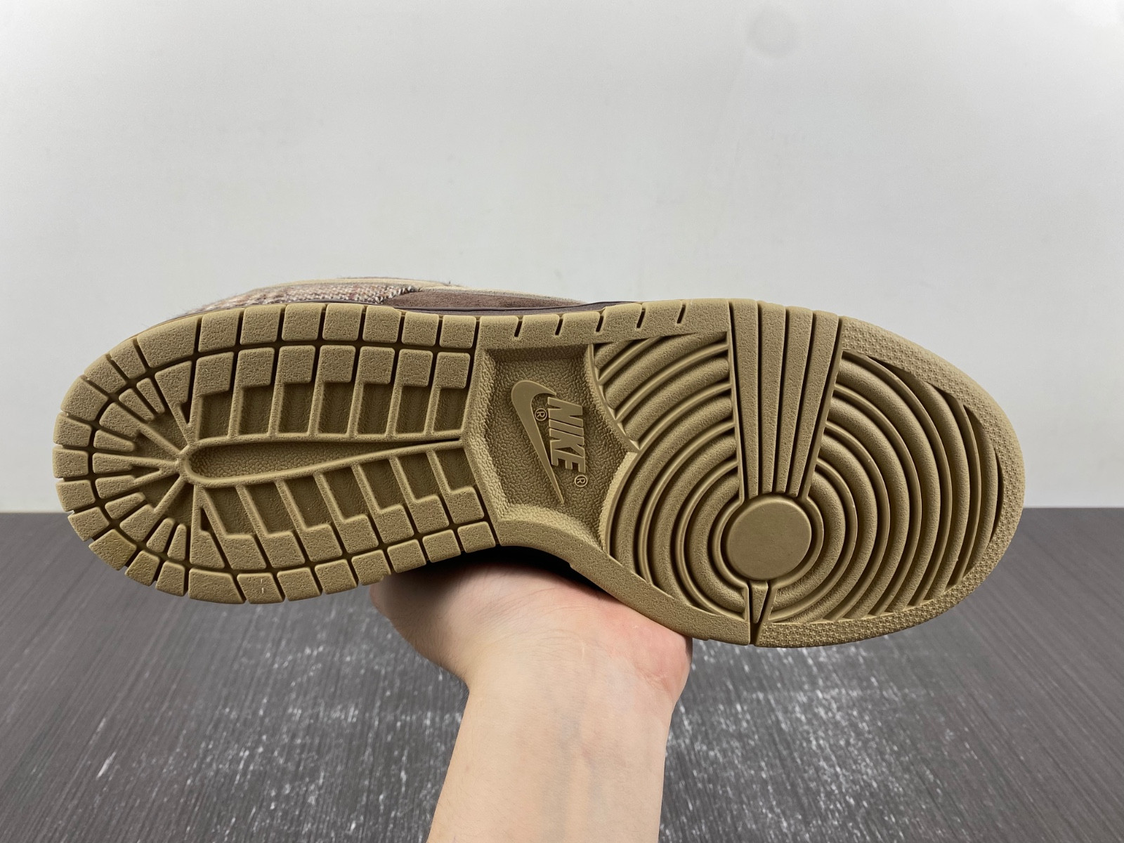 Nike SB Dunk Low “Tweed” 304292-223