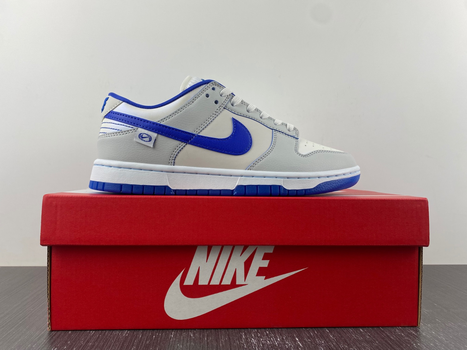 Nike Dunk Low Worldwide White Blue (W) FB1841-110