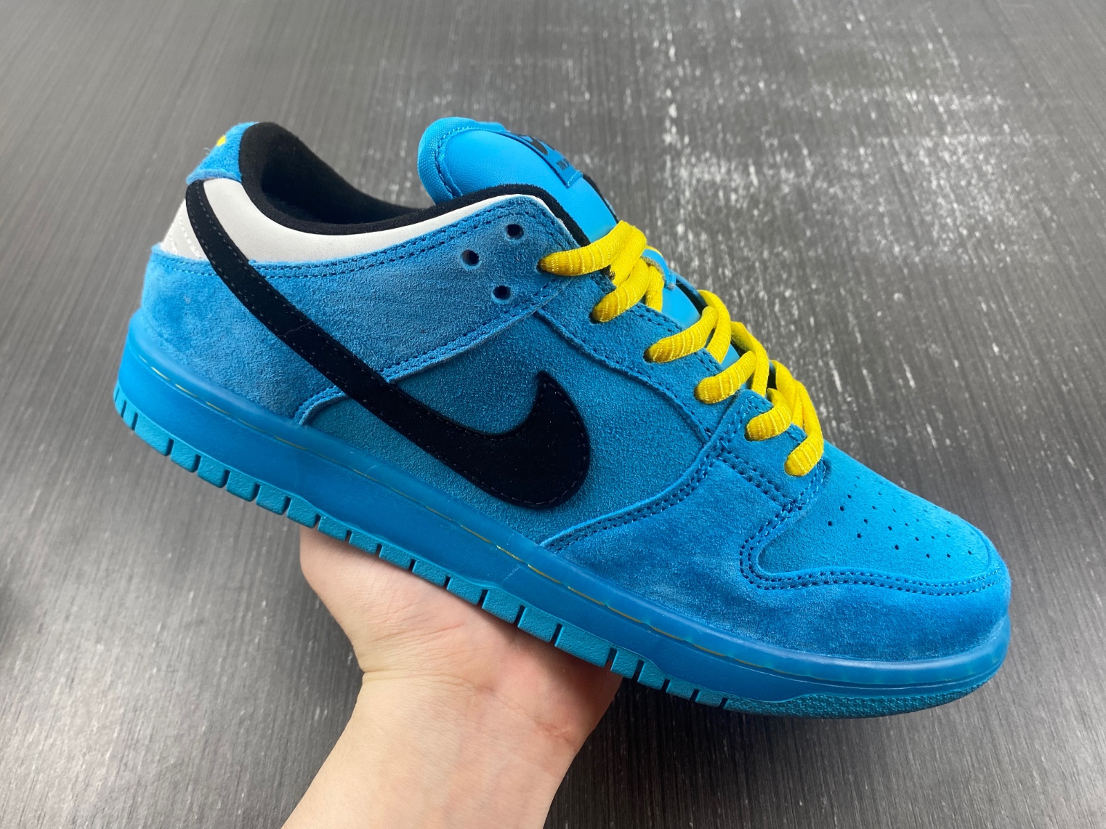 The Powerpuff Girls x Nike SB Dunk Low “Buttercup” FZ8319-300