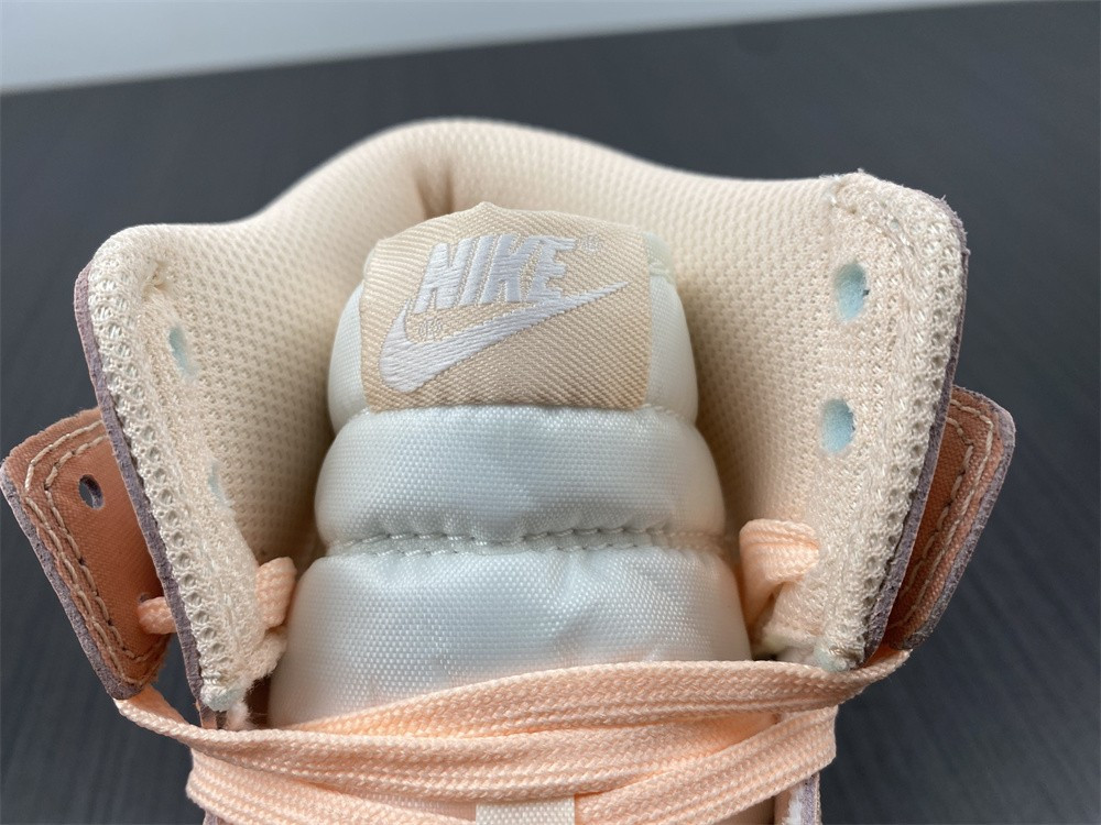 Nike Dunk High WMNS “Crimson Tint” DD1869-104