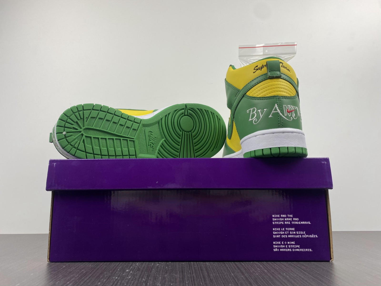 Supreme x Nike SB Dunk High “By Any Means” DN3741-700