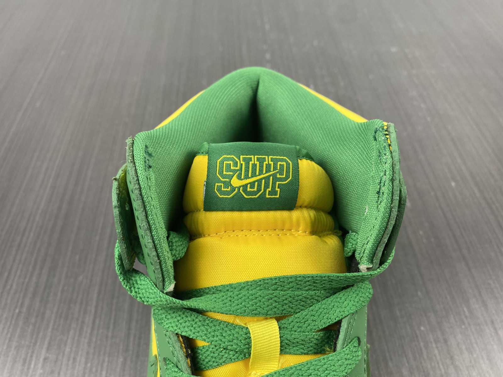 Supreme x Nike SB Dunk High “By Any Means” DN3741-700