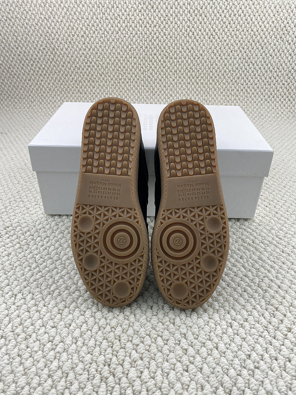 ma*s*n Ma*i*la sneakers