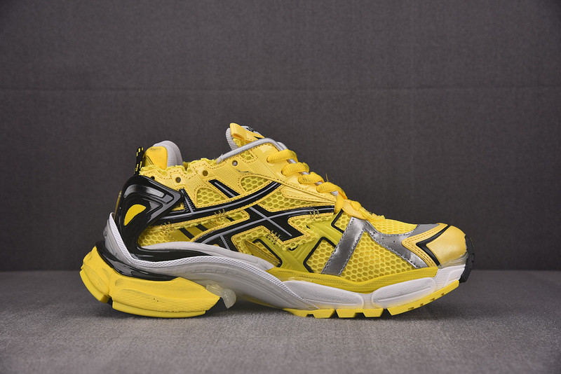 Ba*len*cia*ga runner 677403 w2rd3 0510