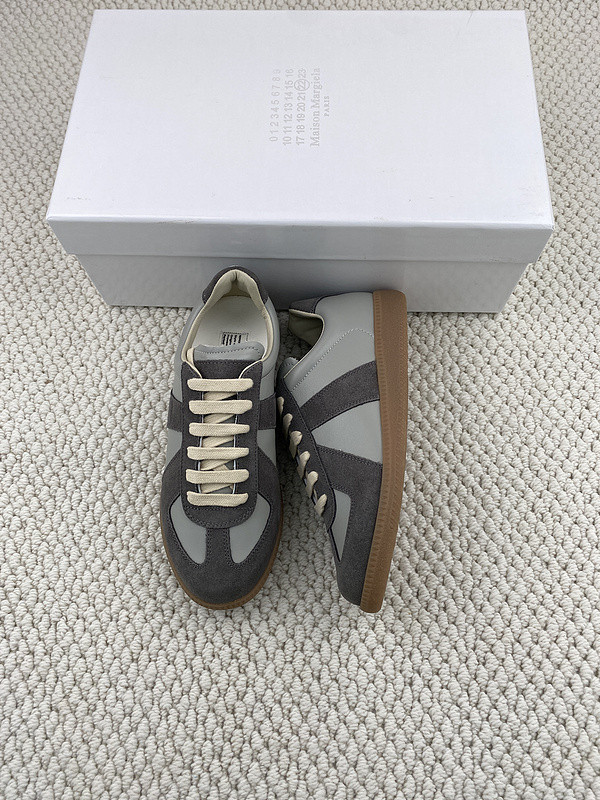 ma*s*n Ma*i*la sneakers