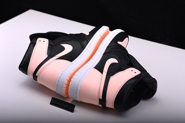 Air Jordan 1 Retro High Black Crimson Tint 555088-081