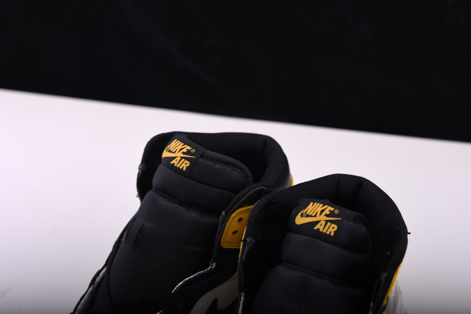 Air Jordan 1 Retro High OG “Yellow Toe” AR1020-700