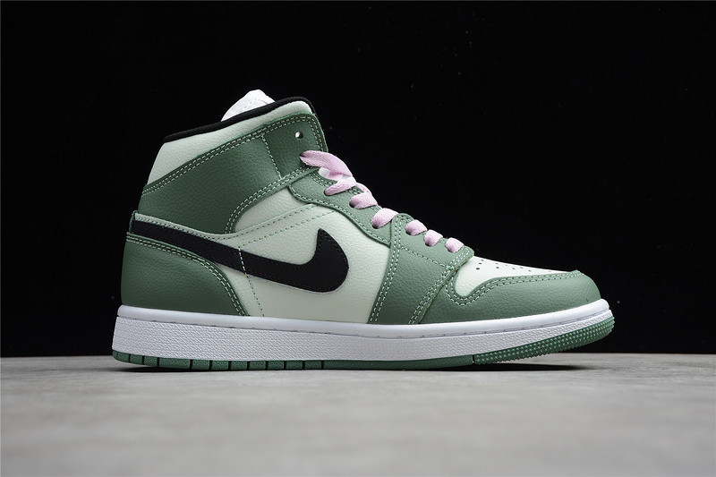 Air Jordan 1 Mid SE “Dutch Green” CZ0774-300