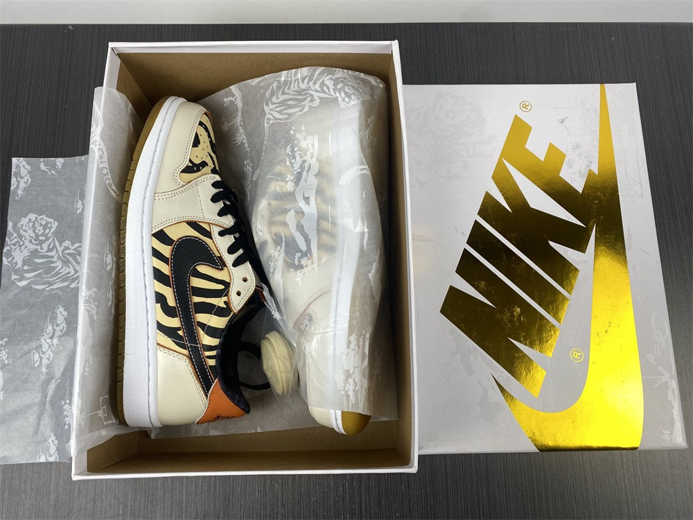 Air Jordan 1 Low OG “Chinese New Year” DH6932-100