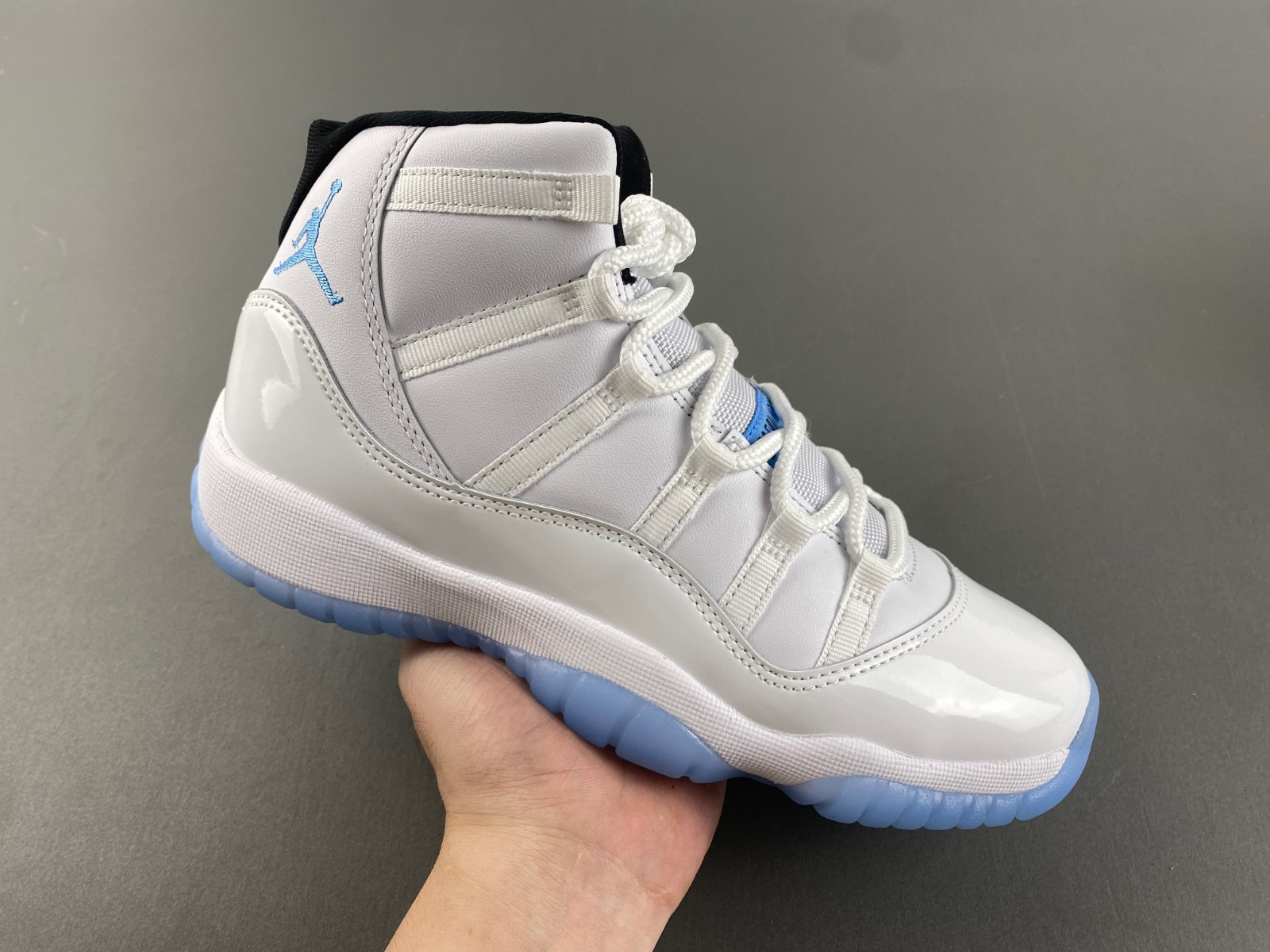 Air Jordan 11 “legend Blue 378038-104