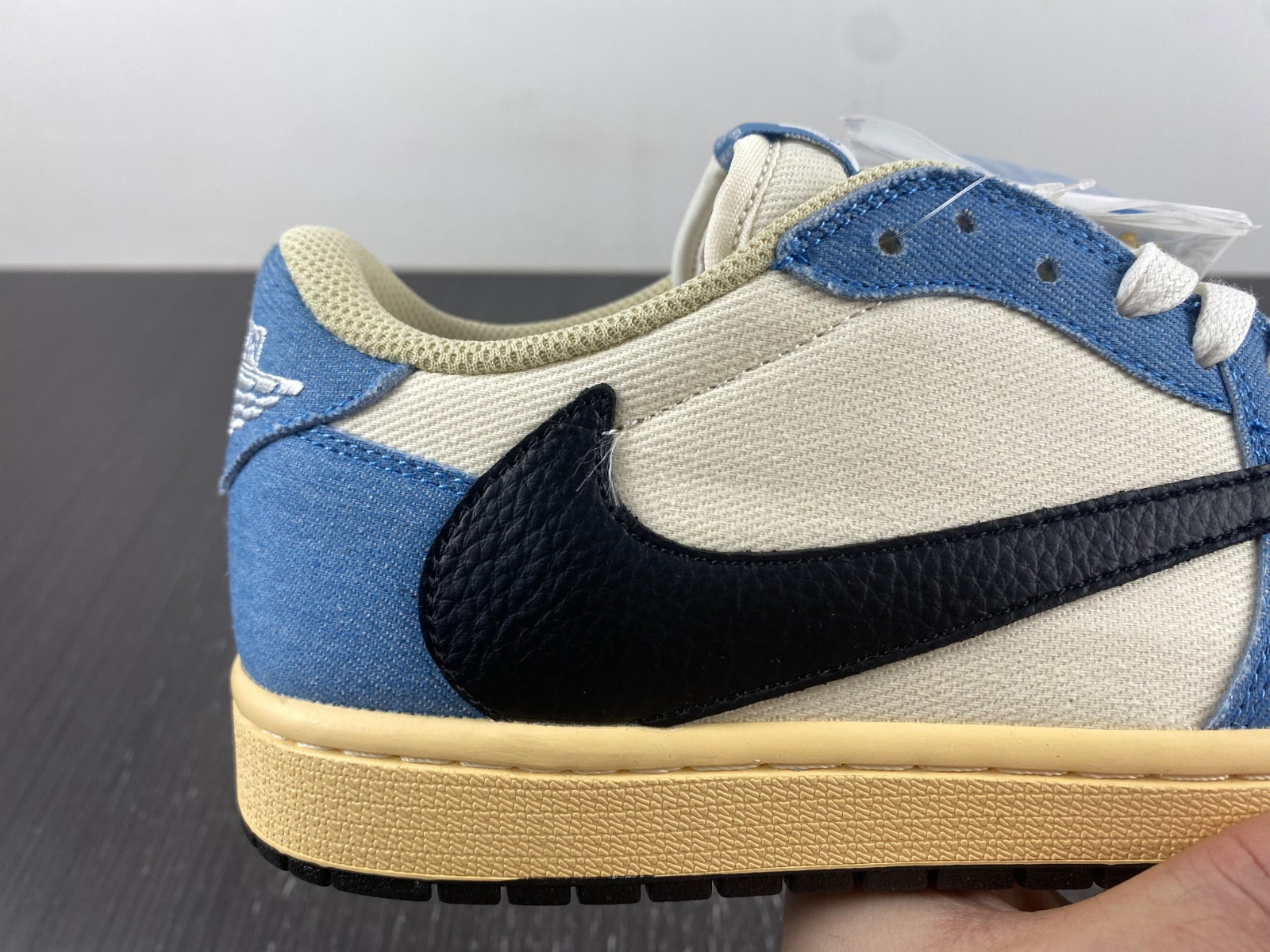 Travis Scott x Air Jordan 1 Low DM7866-992