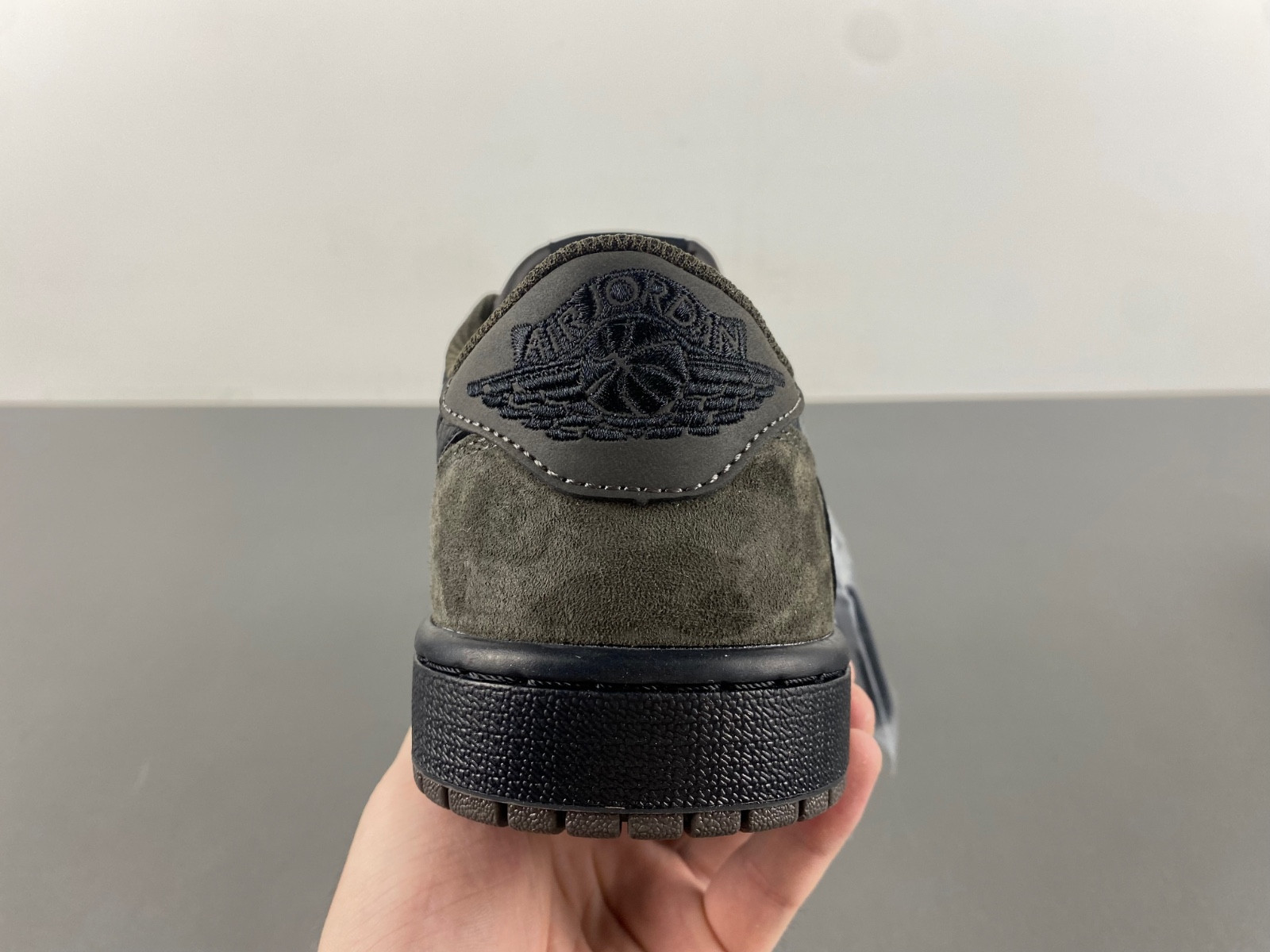 Travis Scott x Air Jordan 1 Low OG CQ4277-111