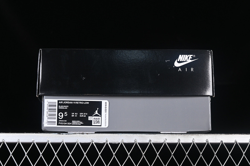 AIR JORDAN 11 RETRO LOW SPACE JAM FV5104-004