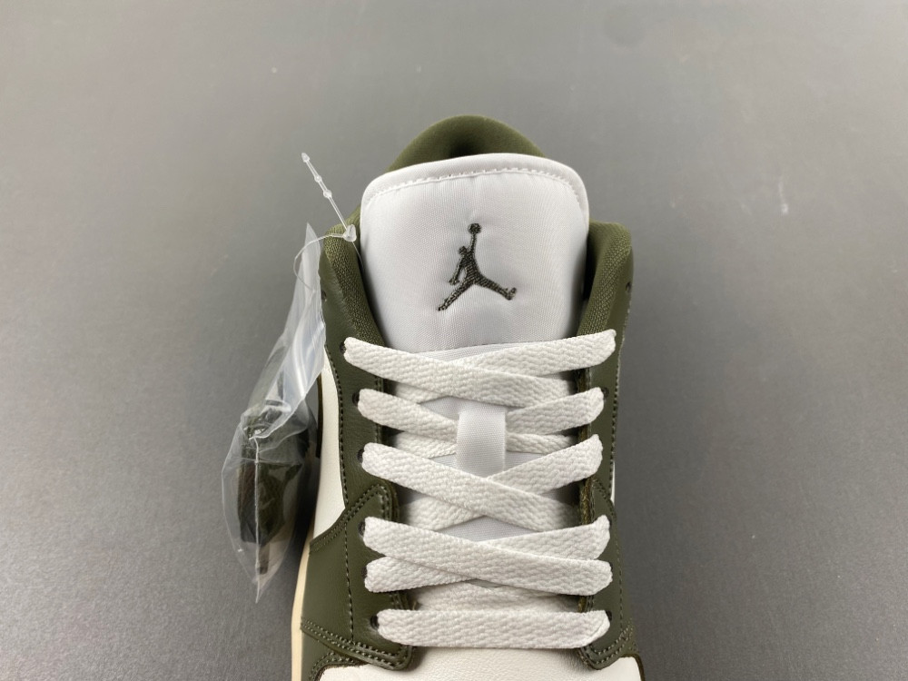 Air Jordan 1 DC0774-122