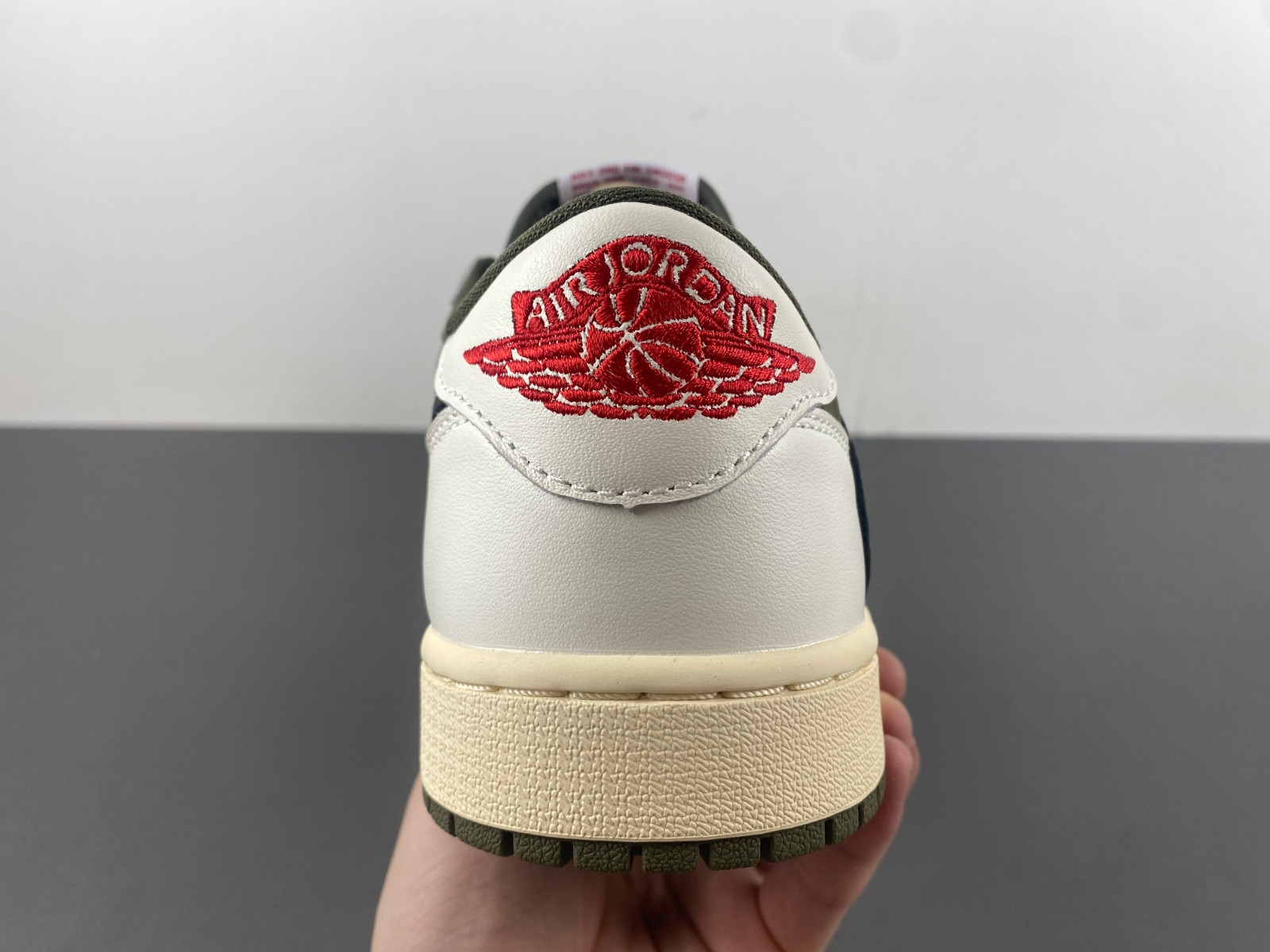 Travis Scott x Air Jordan 1 Low OG DM7866-200