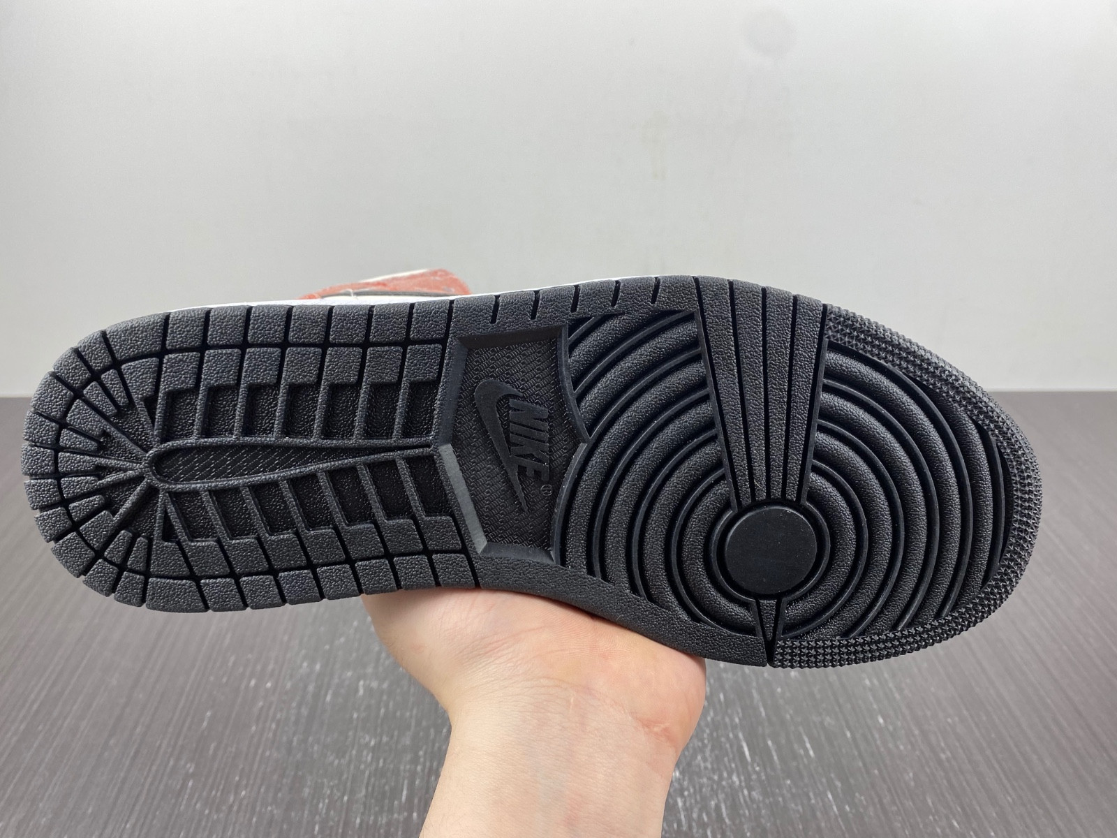 Air Jordan 1 Mid GS “Orange Suede” DV1336-800