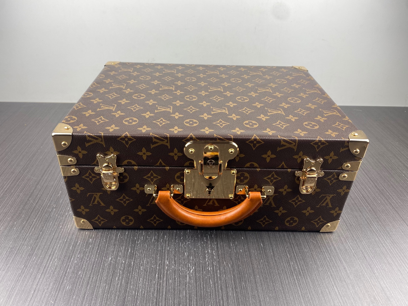 Air Jordan 1 Low L*V