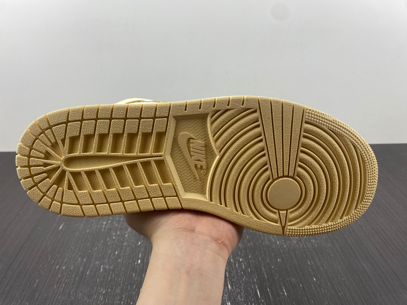 Air Jordan 1 High OG “Craft” FD8631-100