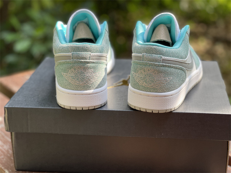 Air Jordan 1 Low “New Emerald” DN3705-301