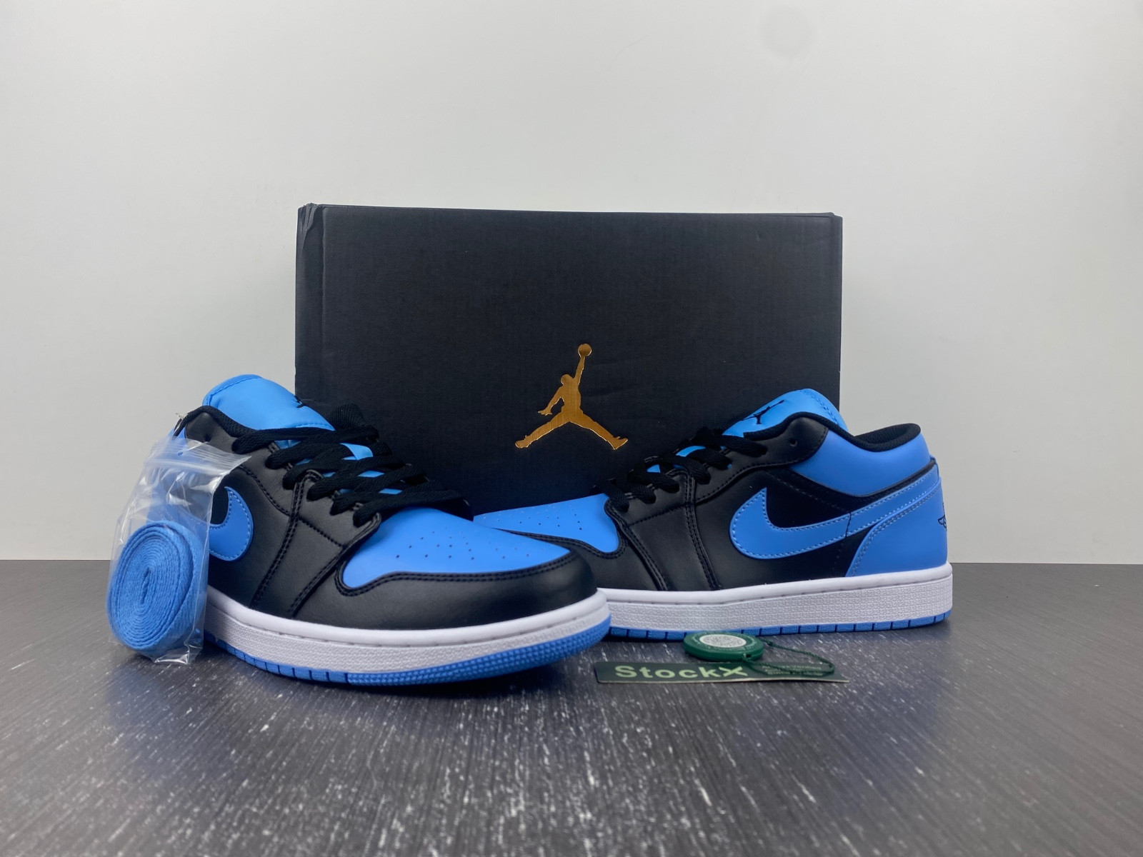 Air Jordan 1 Low “University Blue” 553558-041