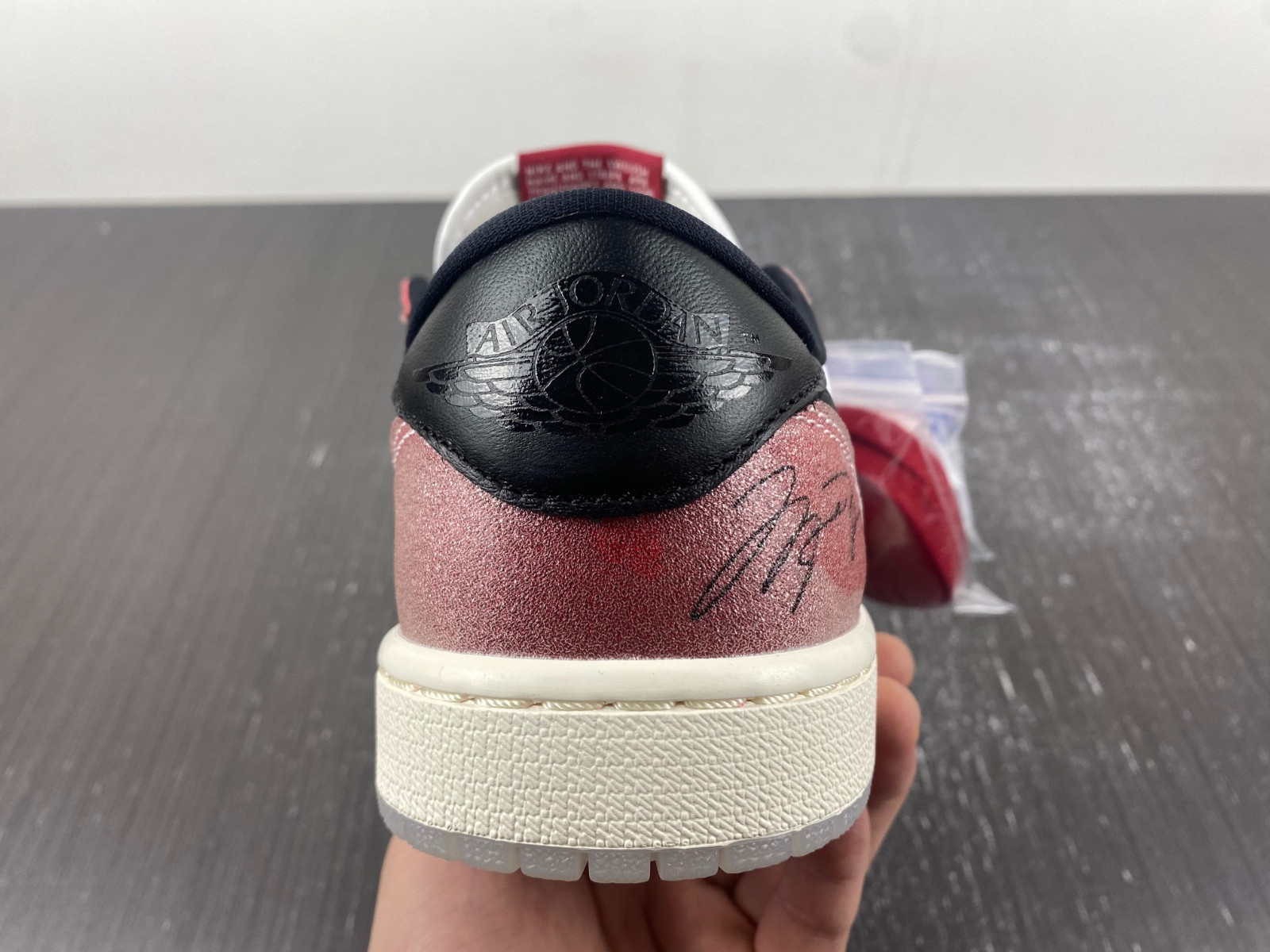 Trophy Room x Air Jordan 1 Low FN0432-017