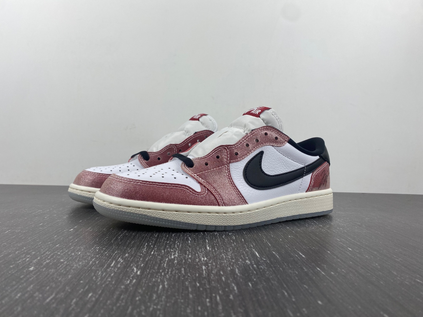 Trophy Room x Air Jordan 1 Low FN0432-017