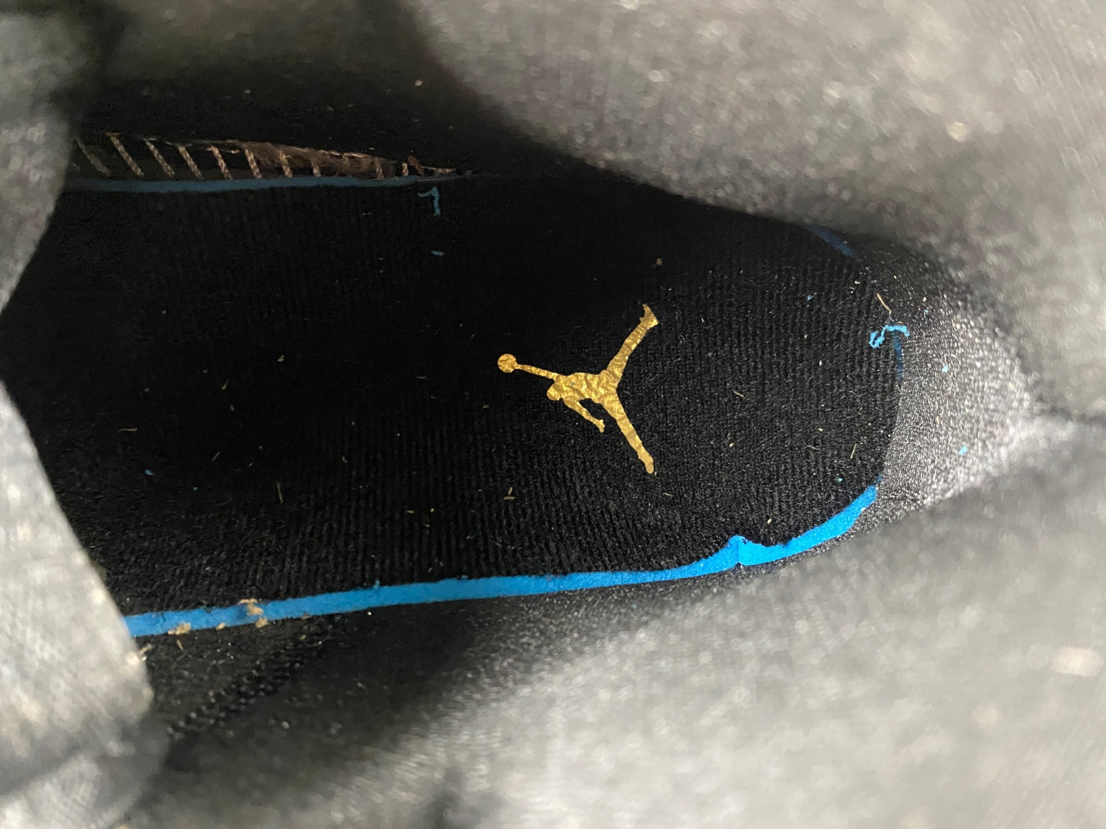 Air Jordan 1 Mid SE FZ39380-001