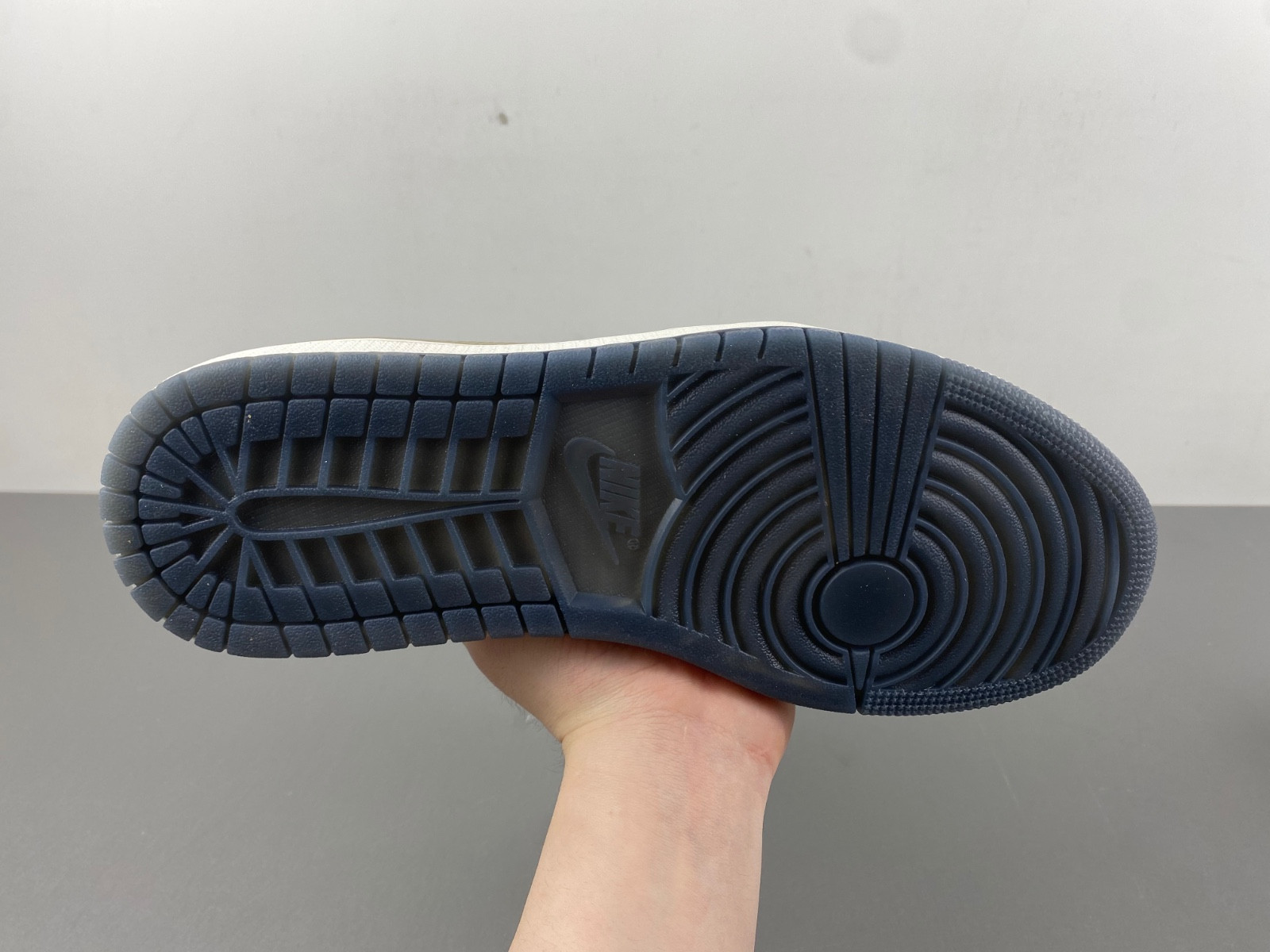 Air Jordan 1 Low OG “Year of the Dragon FJ5735-100