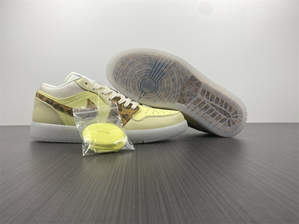 Air Jordan 1 Low “SNKRS Day” DN6998-700