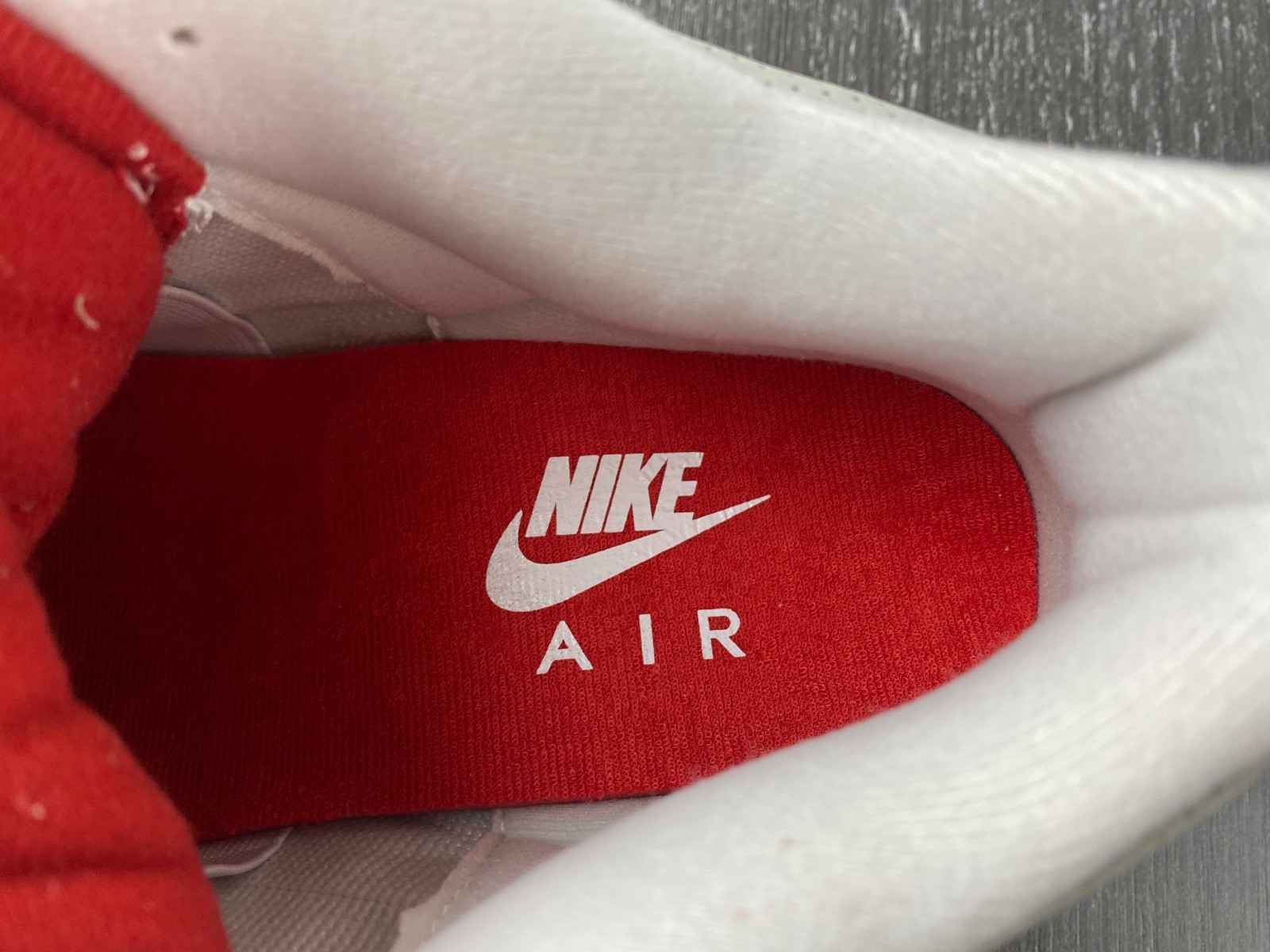 Air Jordan 3 Retro Tinker White University Red CJ0939-100