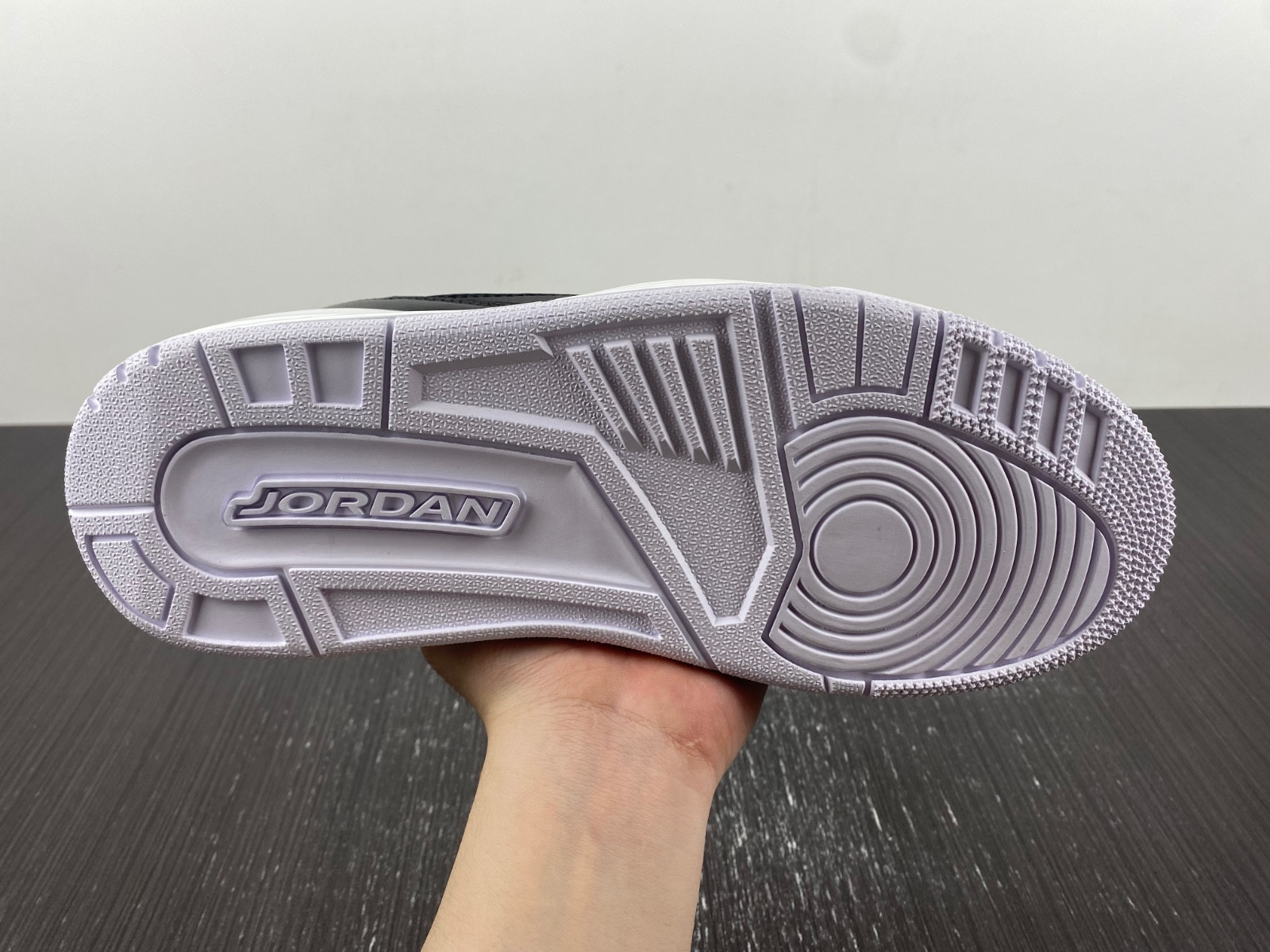 Air Jordan 3 “Cyber Monday” 136064-020