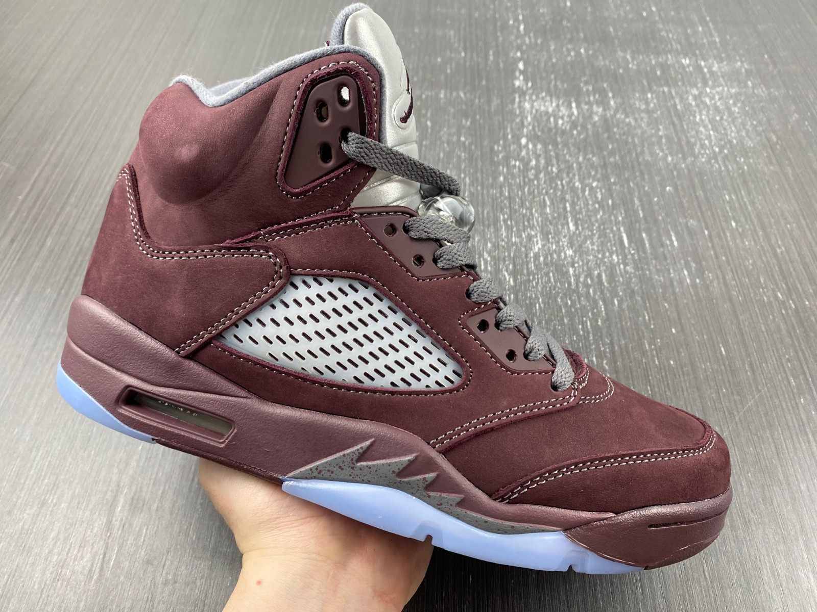 Air Jordan 5 “Burgundy” DZ4131-600