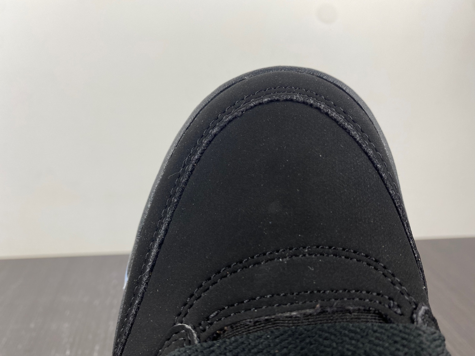 Jordan 5 Retro Black Metallic 845035-003